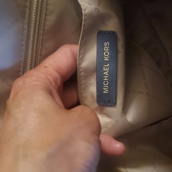 Michael Kors Navy Blue Satchel with Structured Design - Picture 3 of 8